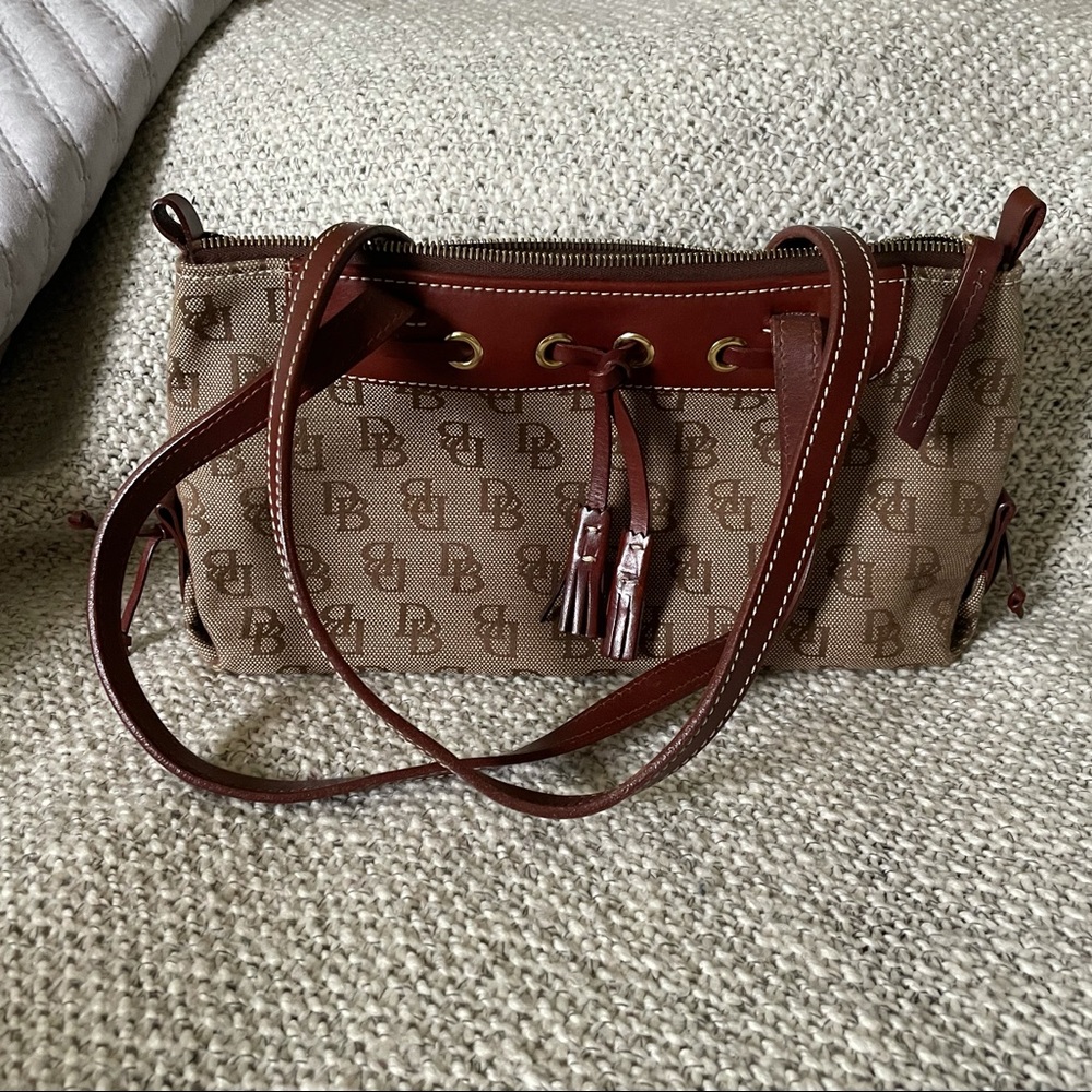 Small fabric & leather purse.